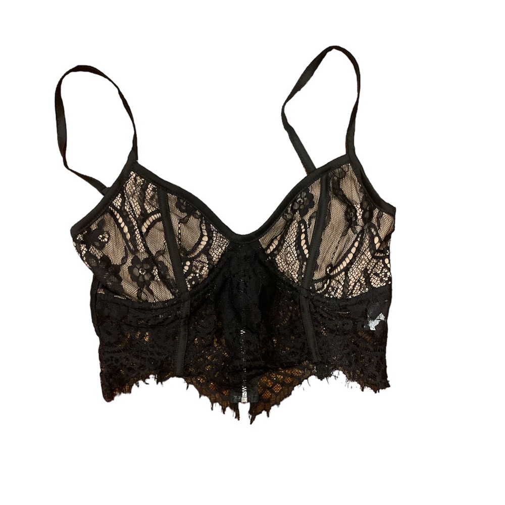Tiger Mist lace crop top